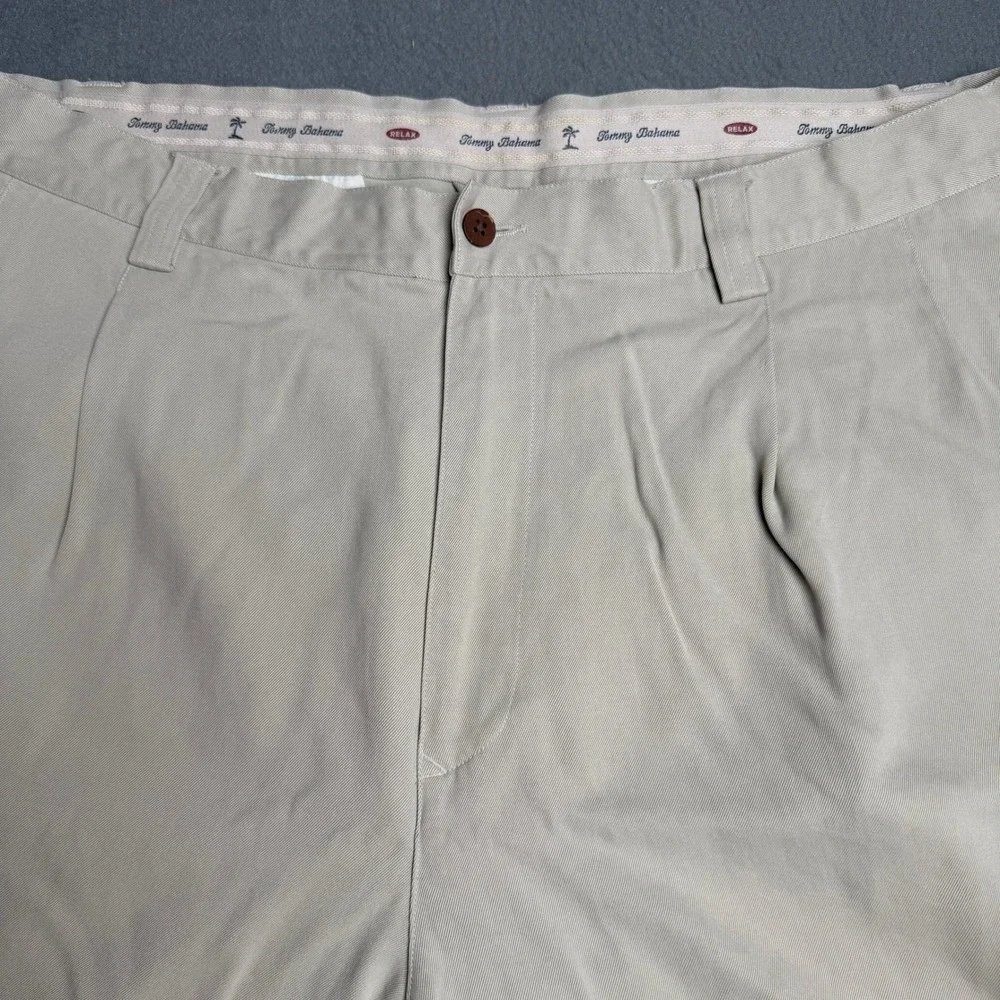 Tommy Bahama Relax Mens 40 Tan 100% Silk Pleated Front Casual Walking Shorts